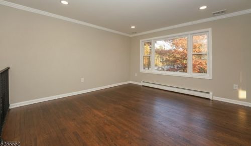 18 37th St, Paterson, NJ 07514-1212