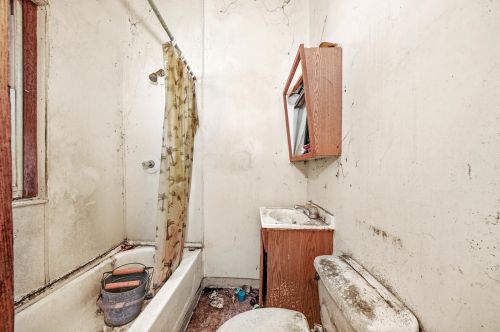 1918 Kedzie Ave, Chicago IL 60805-1646 exterior