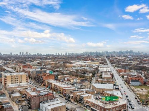 3215 Elston Ave, Chicago IL  60618-5827 exterior