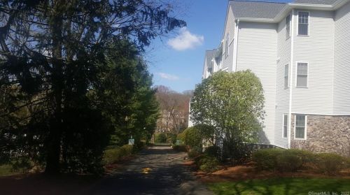 105 Richards Ave, Norwalk CT 06854-1691 exterior