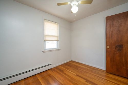 281 Hartwick St, Springfield MA 01108-3564 exterior