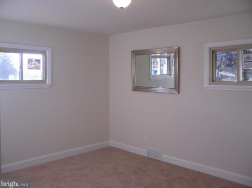 197 Acorn Dr, Warminster PA 18974-3705 exterior