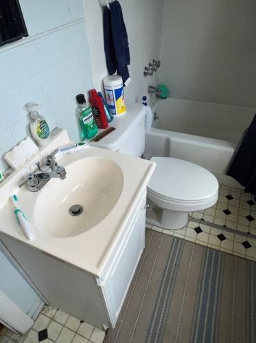 131 Daboll St, Providence RI 02907-2529 exterior