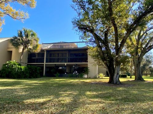 9460 Meadowood Dr, Fort Pierce FL  34951-2943 exterior