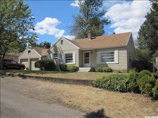 1650 Longview Way, Salem, OR 97304-4433
