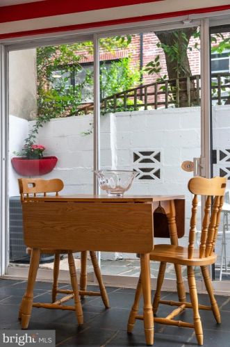 1734 Addison St, Philadelphia PA 19143-1107 exterior