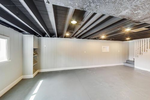 2713 77 Ave, Chicago IL 60707-1406 exterior