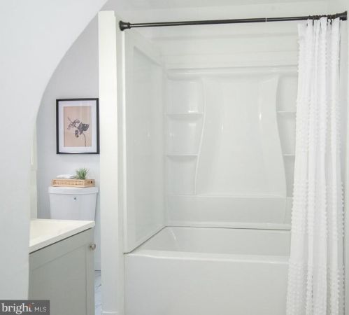 824 Chestnut St, Lancaster PA  17602-3128 exterior