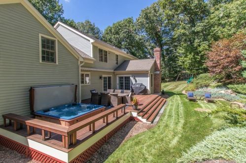 152 Mather St, Wilton CT 06897-5011 exterior