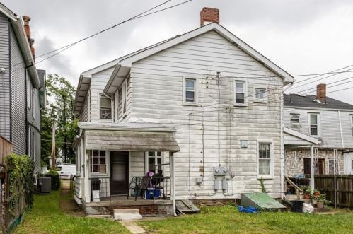 121 Bausman St, Pittsburgh PA 15210-2084 exterior