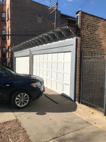 3300 Halsted St, Chicago IL  60657-2583 exterior