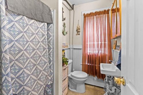 22 Dean St, Woonsocket RI  02895-1314 exterior