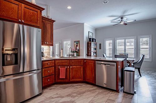 110 18 St, Huntsville TX 77340-4370 exterior