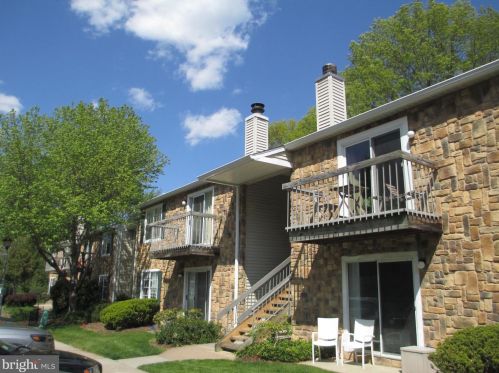 42 Cypress Ct, Trenton NJ  08648-4813 exterior