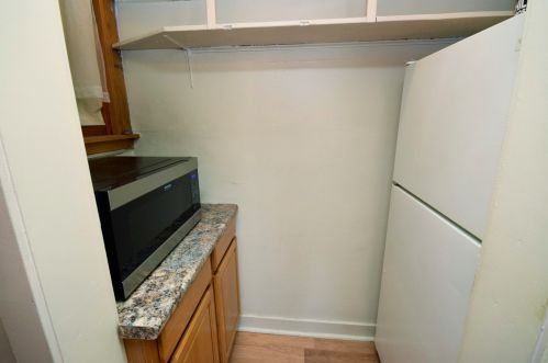 4910 Kilbourn Ave, Chicago IL 60629-5217 exterior