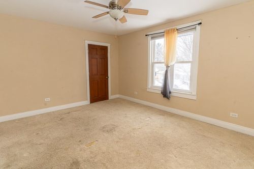 905 Tappan St, Bull Valley IL 60098-2451 exterior