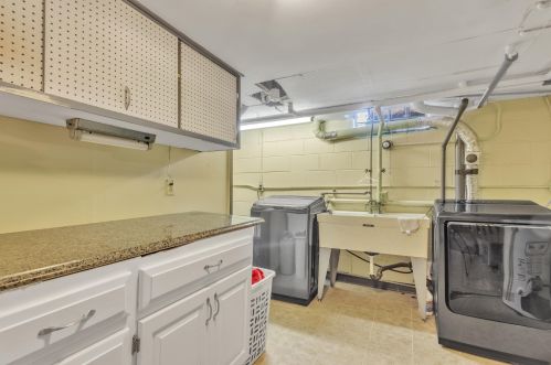 2841 Au Rene Cir, Milwaukee WI 53227-3225 exterior