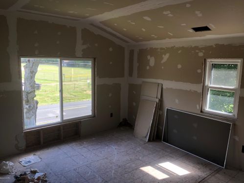 711 G Ave, Kalamazoo MI 49004-1404 exterior