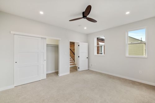 5105 Holmes St, Pittsburgh PA  15201-2433 exterior