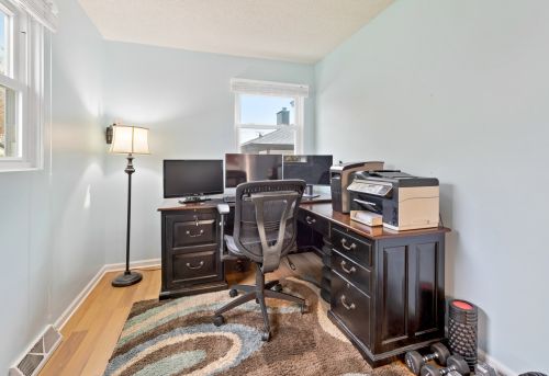 2018 Glen Flora Ave, Waukegan IL 60085-1304 exterior