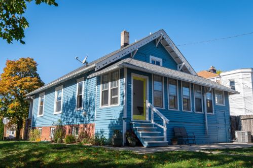 1604 60th St, Milwaukee WI  53214-5131 exterior