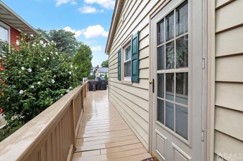 829 Evergreen Ct, New Brunswick NJ 08902-2314 exterior