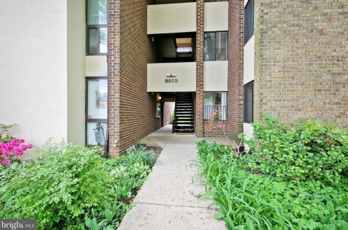 9909 Blundon Dr, Silver Spring, MD 20902-5219