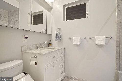 4000 Cathedral Ave, Washington DC 20008-1504 exterior