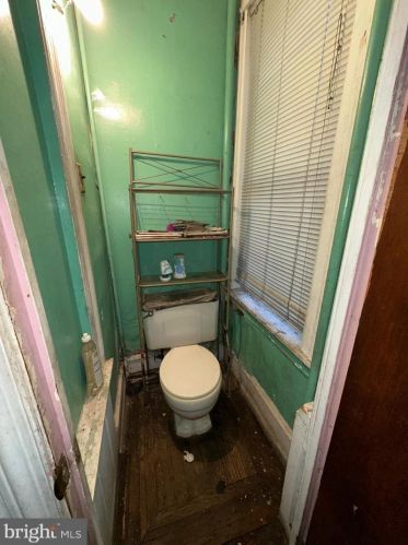 1822 20 St, Philadelphia PA 19140-1003 exterior