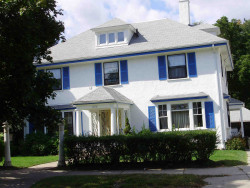 1870 Commonwealth Ave, Newton, MA 02466-2408