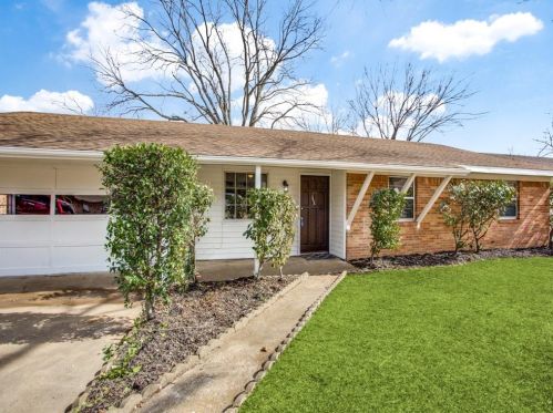 204 Ross Ave, Denison, TX 75020-3646