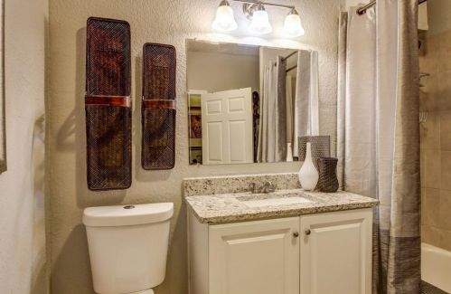 1837 Dorsey Ave, Atlanta GA 30344-6823 exterior