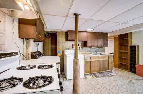 3572 77 St, Milwaukee WI 53220-1144 exterior