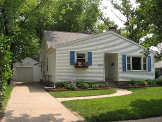 1010 Jefferson St, Pekin, IL 61554-1641