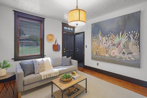 2921 Chippewa St, Saint Louis MO 63118-3720 exterior