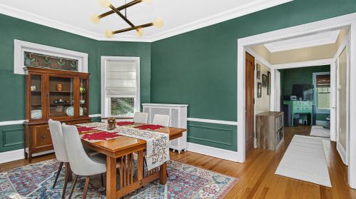 6211 Greenview Ave, Chicago IL  60660-1822 exterior