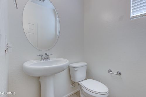 2694 73 Dr, Phoenix AZ 85043-2044 exterior