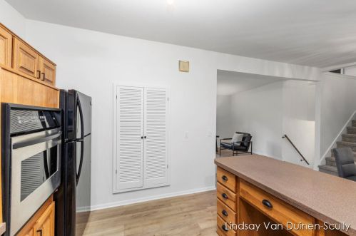 2246 Holliday Dr, Wyoming MI  49519-4238 exterior