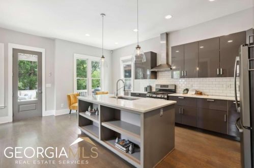 1024 Manigault St, Atlanta GA 30300 exterior