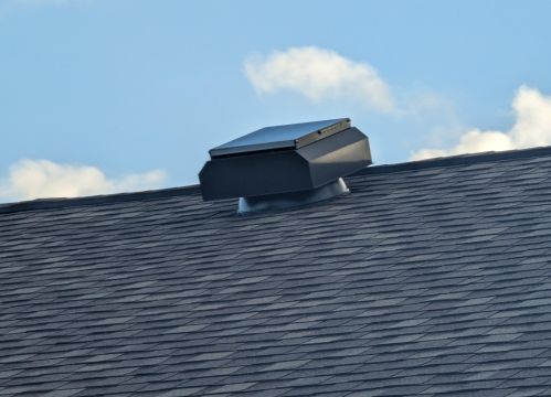 2831 Eagle Dr, Fort Pierce FL 34984-6320 exterior