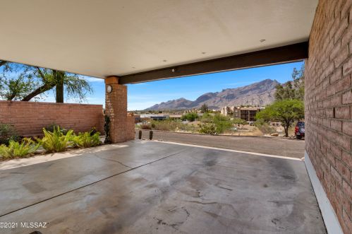 4852 Placita Arenosa, Tucson AZ  85718-5401 exterior