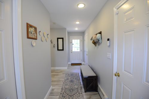 11 Wellington Ln, Concord NH 03307-0722 exterior