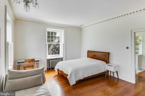 5800 Greene St, Philadelphia PA  19144-2704 exterior