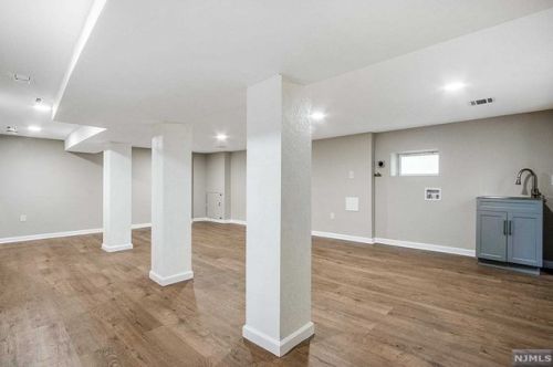 170 Quackenbush Ave, Dumont NJ 07628-3037 exterior