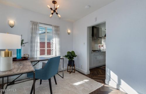 2608 10 St, Phoenix AZ 85085-7781 exterior