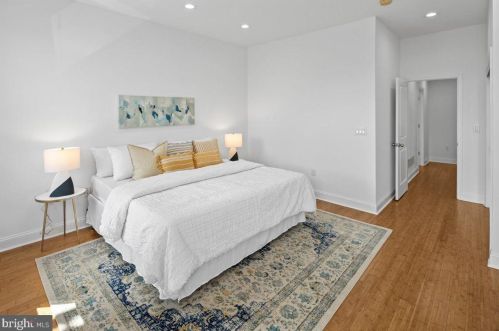 1932 4 St, Philadelphia PA 19122-2235 exterior