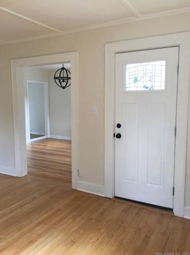 109 Clifton St, Wallingford CT  06492-4003 exterior