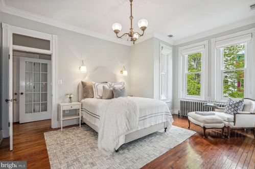 932 O St, Washington DC  20001-4265 exterior