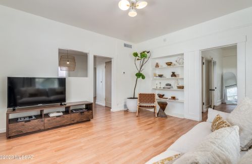 622 8th St, Tucson AZ  85705-8520 exterior