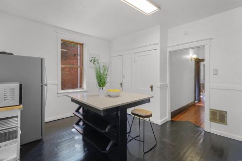 2921 Chippewa St, Saint Louis MO 63118-3720 exterior